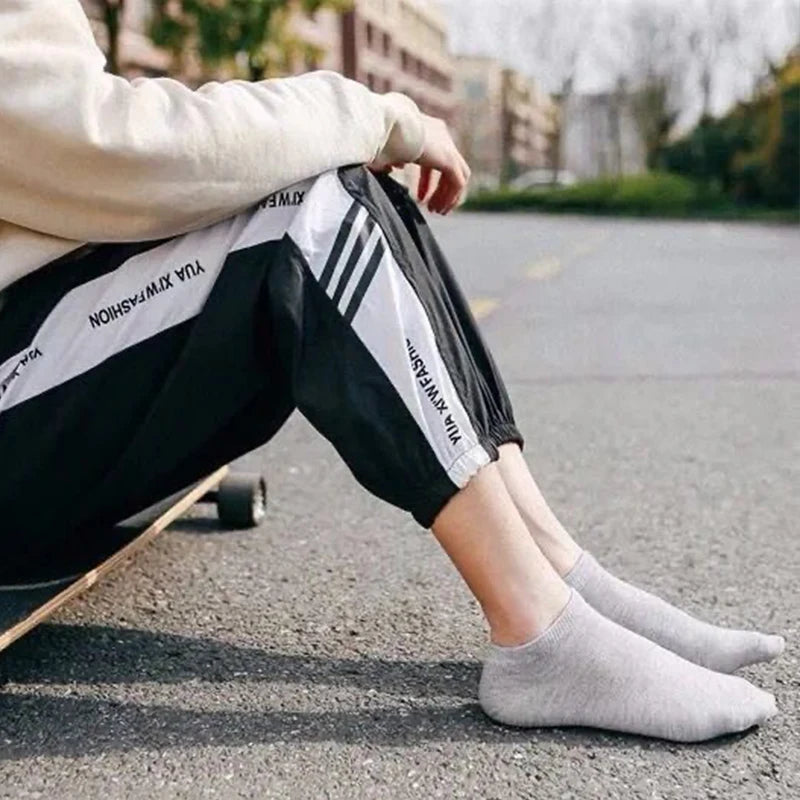 5/10/20 pairs of men's summer and autumn simple black and white solid color boat socks invisible socks men's ankle socks