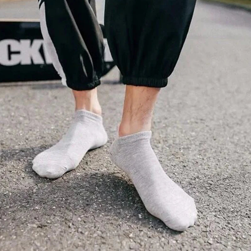5/10/20 pairs of men's summer and autumn simple black and white solid color boat socks invisible socks men's ankle socks