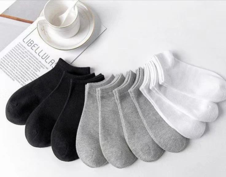 5/10/20 pairs of men's summer and autumn simple black and white solid color boat socks invisible socks men's ankle socks